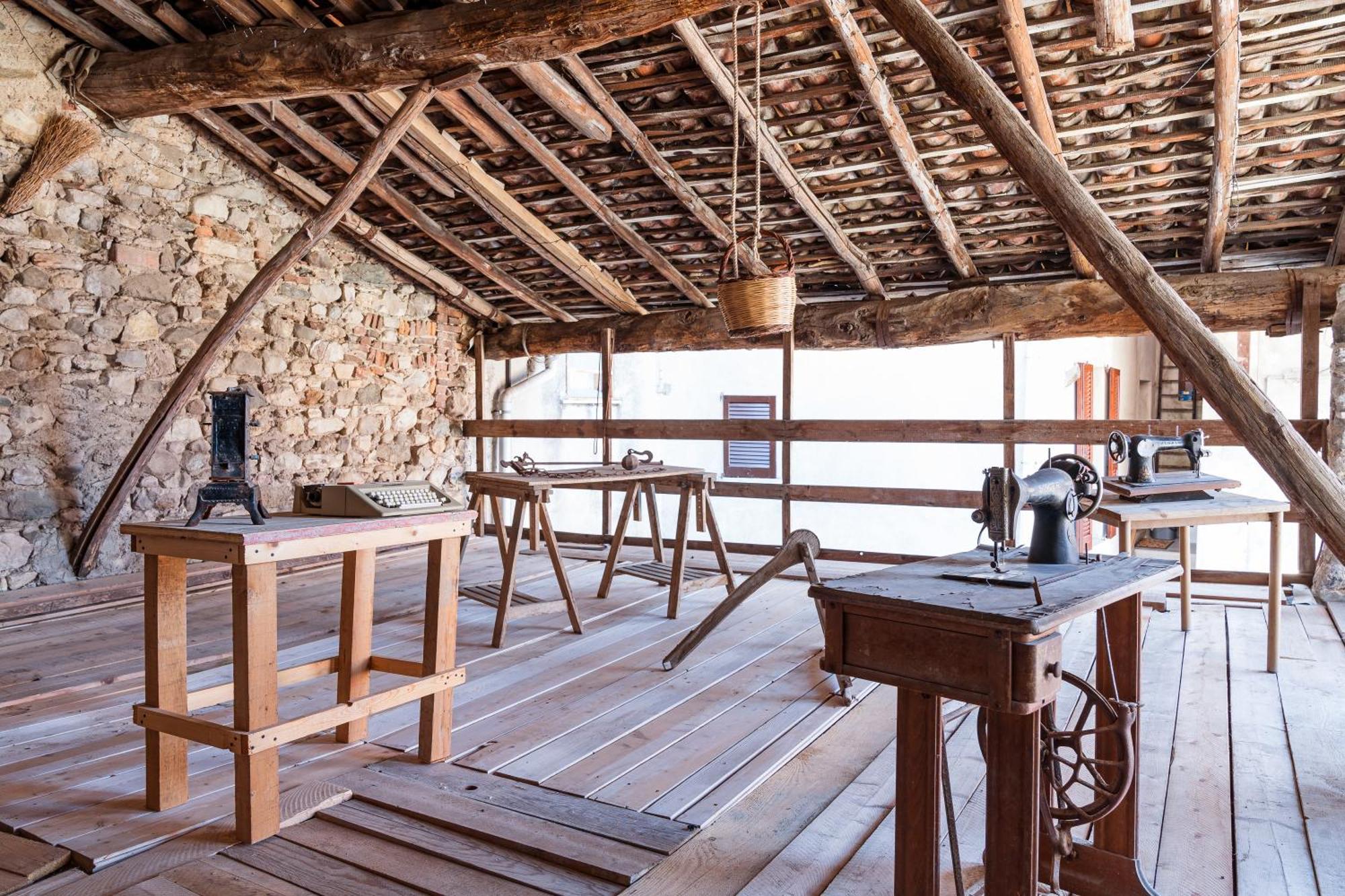B&B La Corte And Home Restaurant - Free Parking - 10 Minutes To The Lake And Centre Комо Экстерьер фото