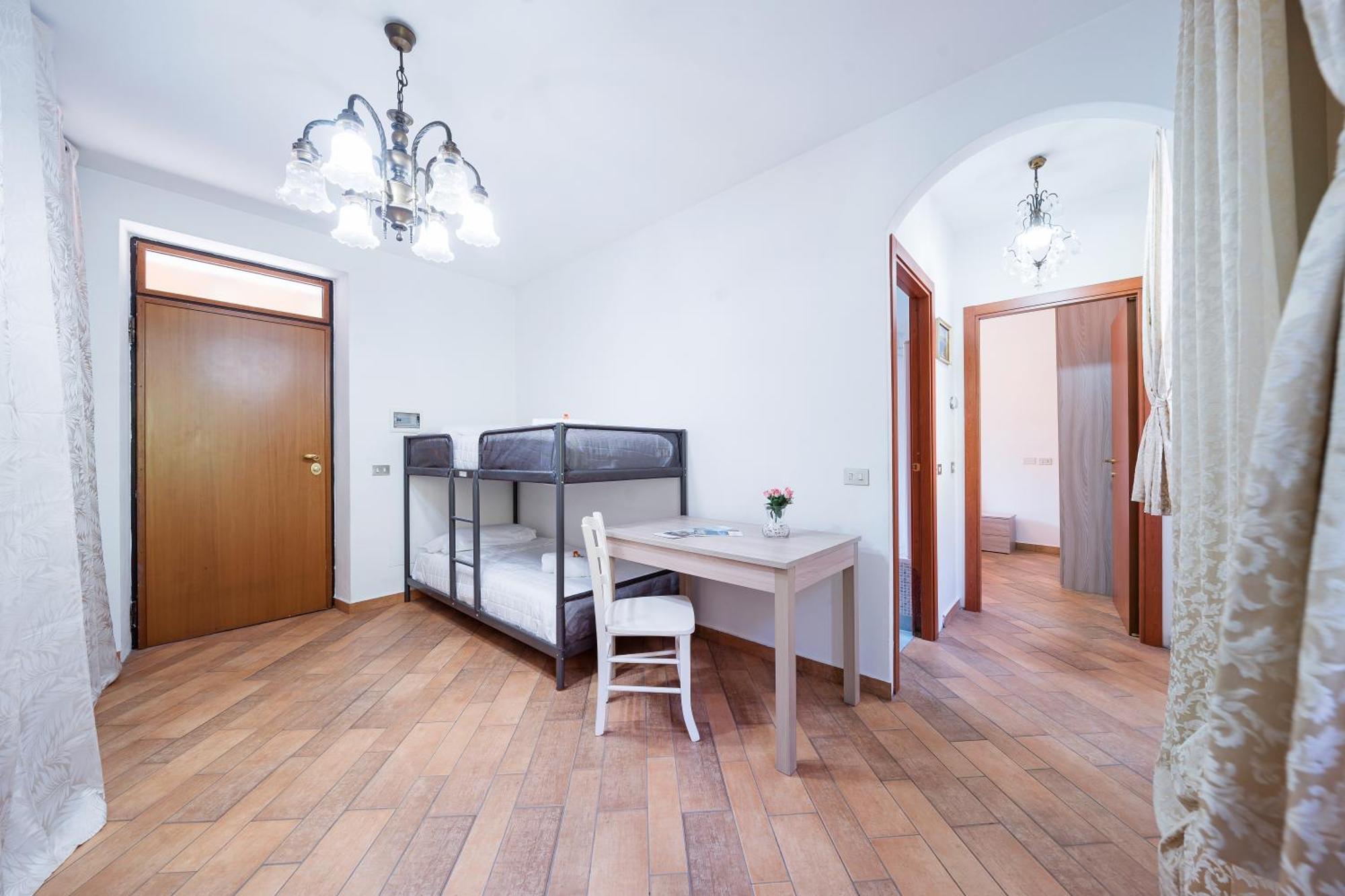 B&B La Corte And Home Restaurant - Free Parking - 10 Minutes To The Lake And Centre Tavernerio Экстерьер фото