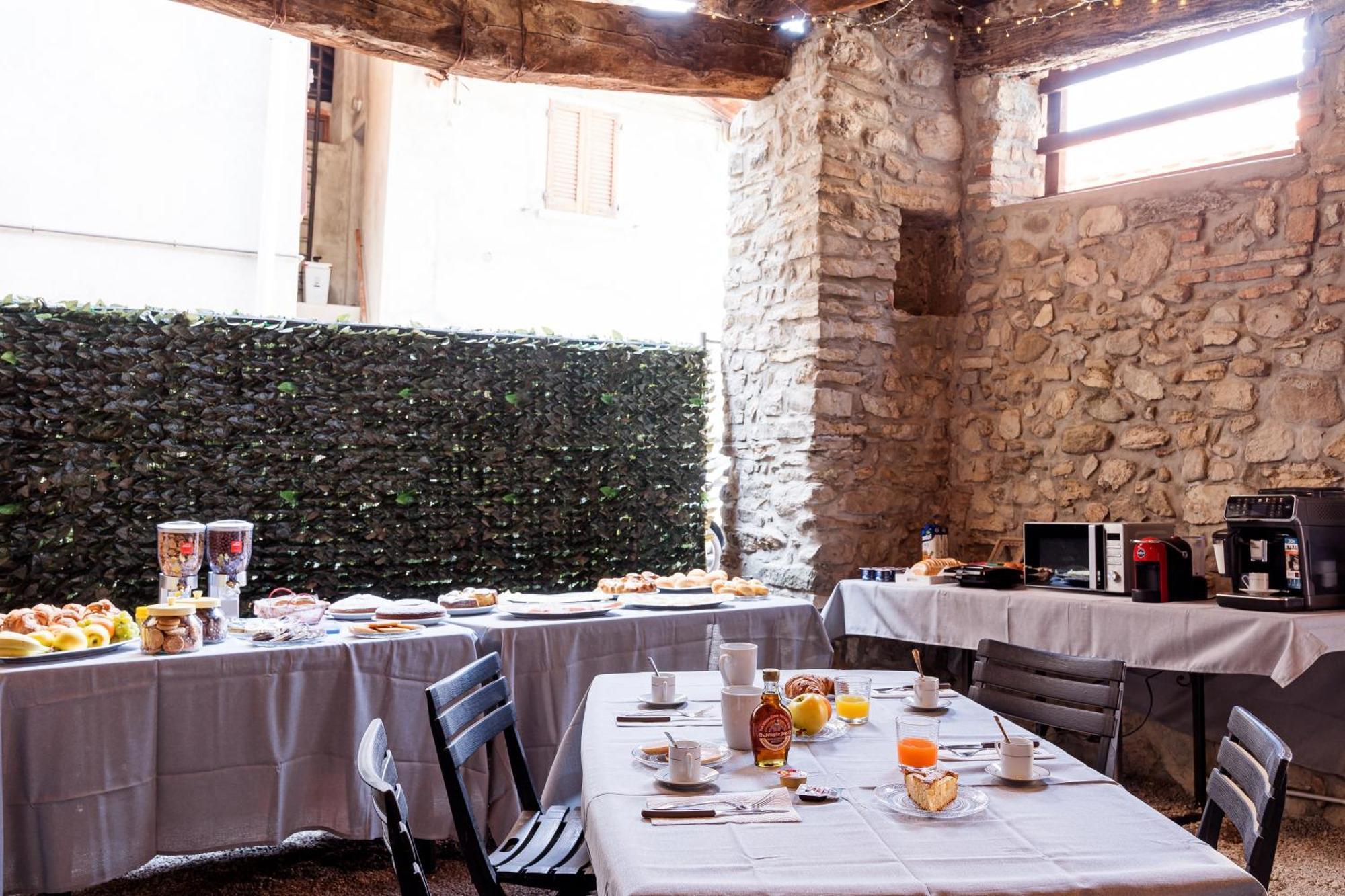 B&B La Corte And Home Restaurant - Free Parking - 10 Minutes To The Lake And Centre Tavernerio Экстерьер фото