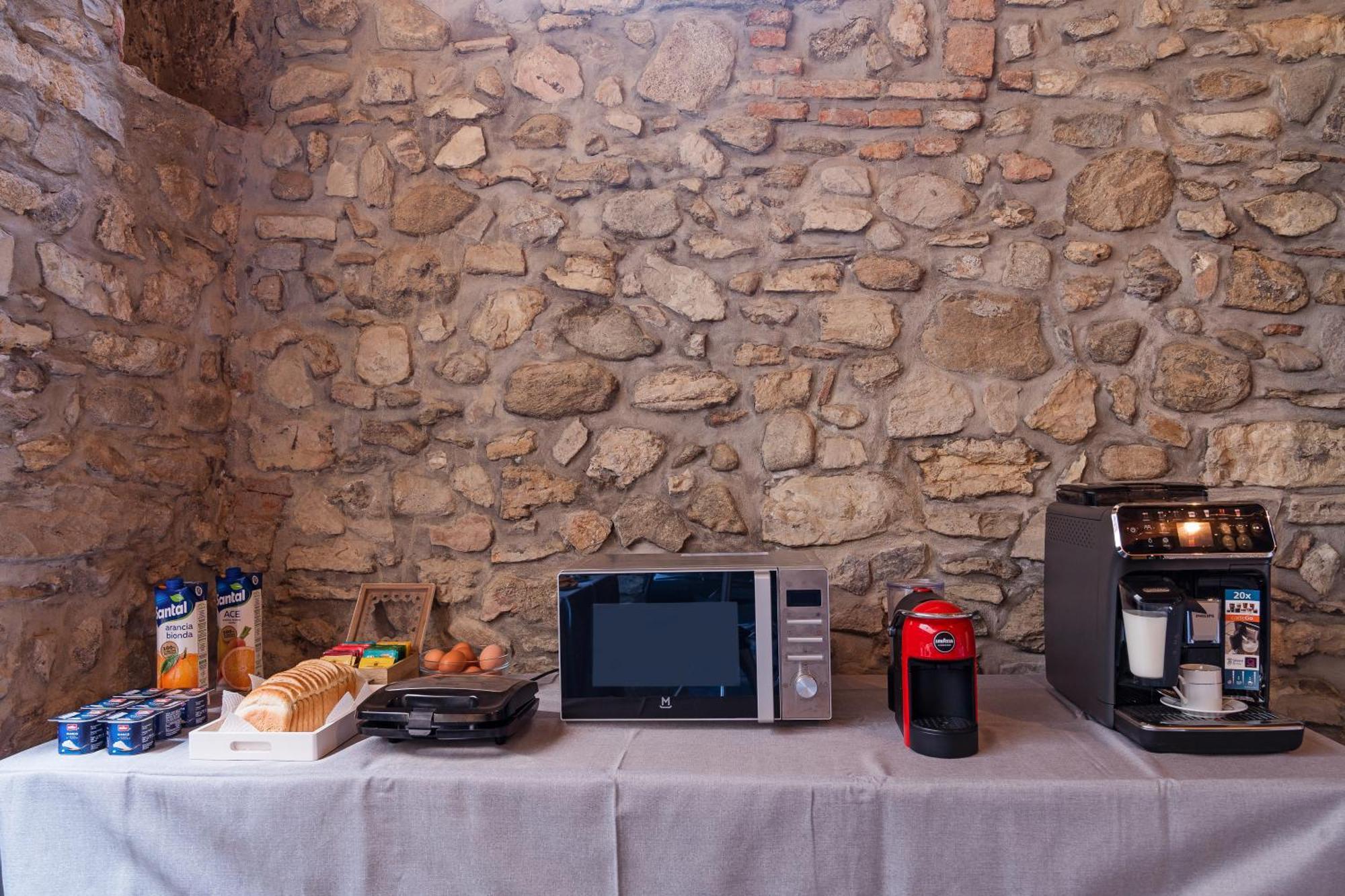 B&B La Corte And Home Restaurant - Free Parking - 10 Minutes To The Lake And Centre Tavernerio Экстерьер фото