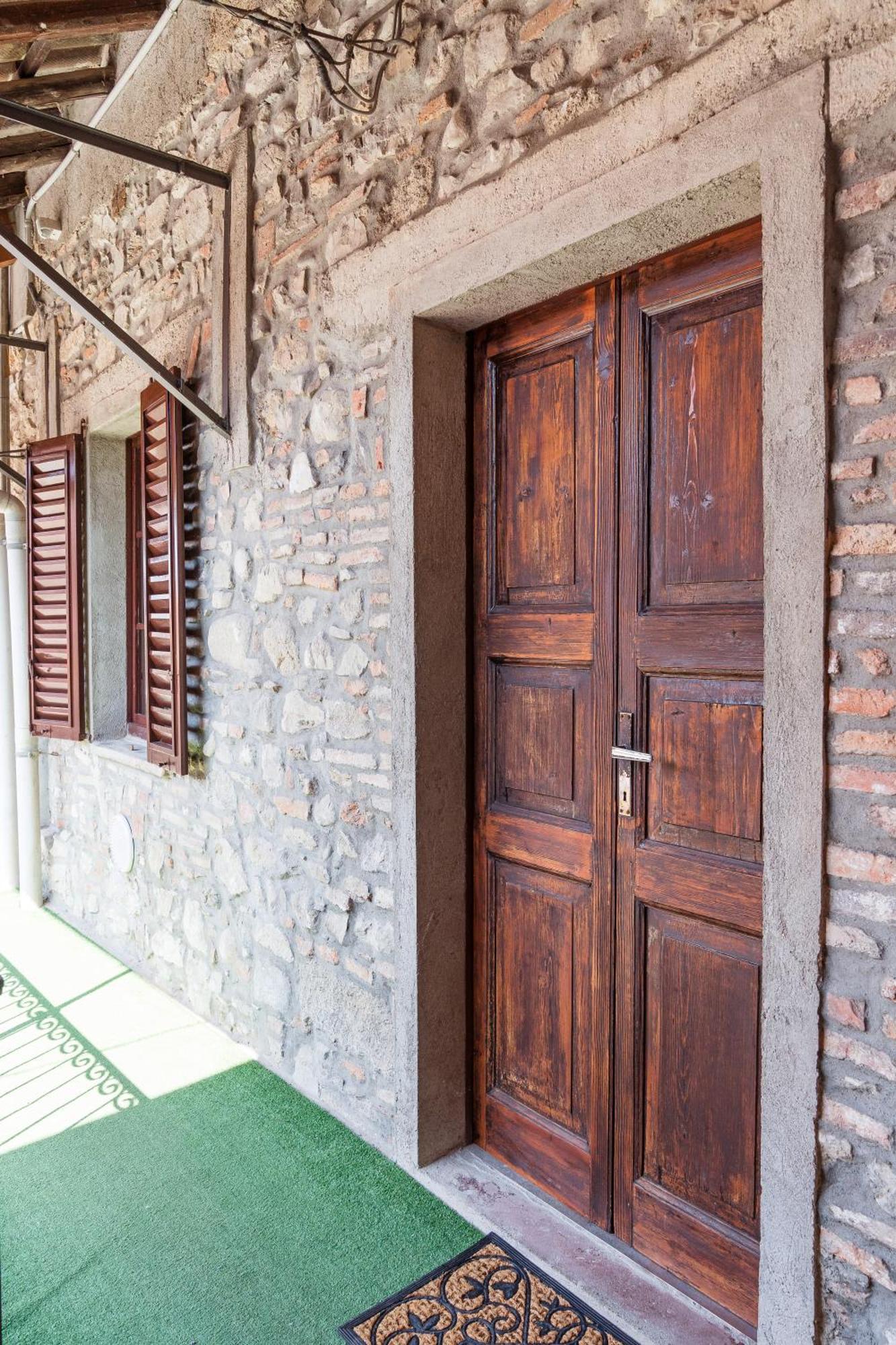 B&B La Corte And Home Restaurant - Free Parking - 10 Minutes To The Lake And Centre Комо Экстерьер фото